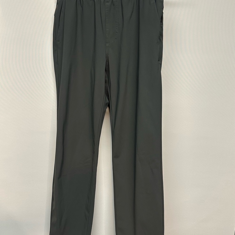 Vuori Women's Black Performance Jogger Pants